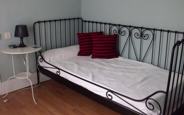 Estrella Suites - Hostel