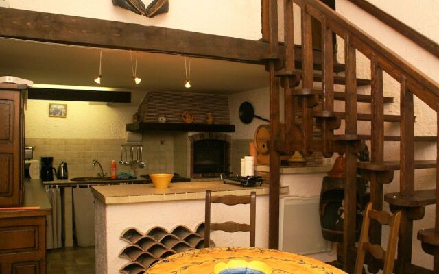 Charming Holiday Home in Draguignan with Swimming Pool