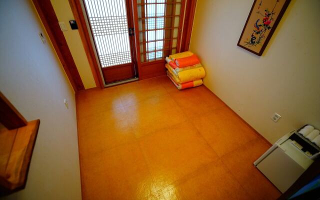Norijam Hanok Traditional House Two