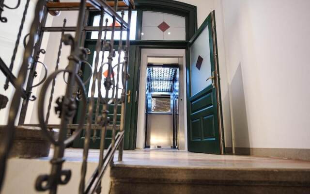 ApartHotel No6