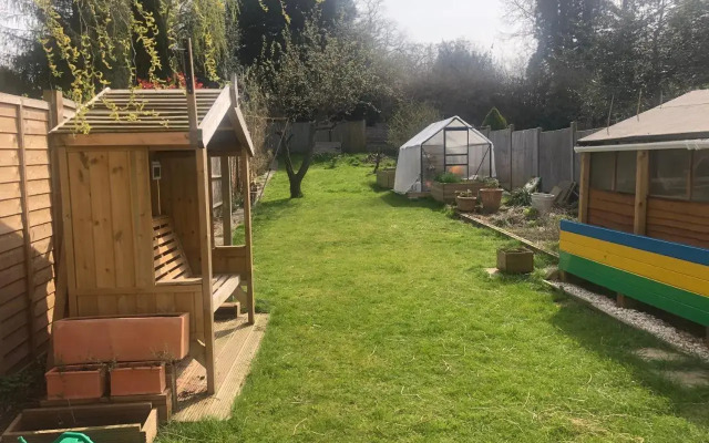 Charming 3 bed home. Spacious with large garden