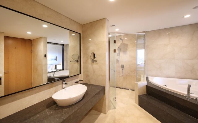 Midas Hotel & Resort