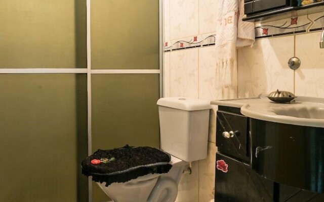 POUSADA E HOSTEL da MARLI no MUQUEM FLORIANOPOLIS