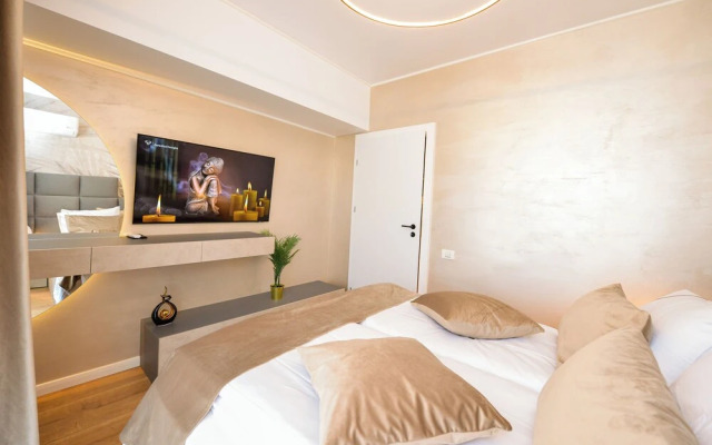 Wabi Sabi - One Bedroom - Romana Square