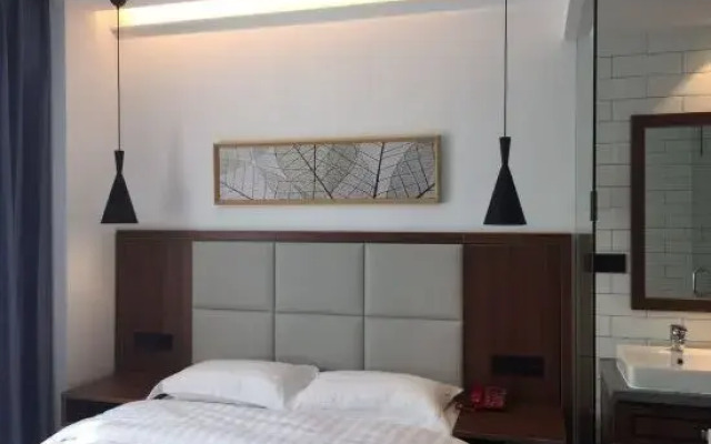 Yuyao Jjiangnanbusiness Hotel