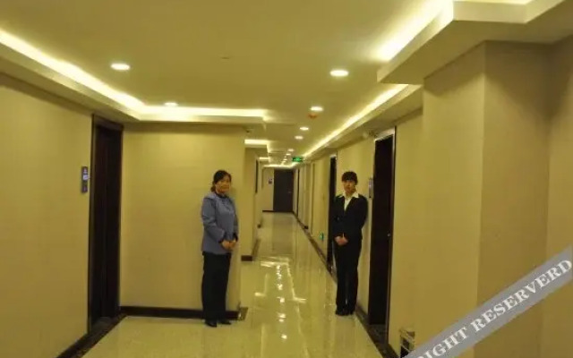 Fengzeyuan Business Hostel