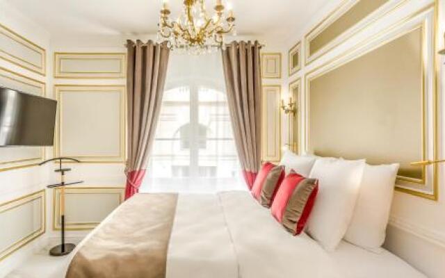 Luxury 6 Bedroom 5 Bathroom Palace Apartment Ac Louvre View