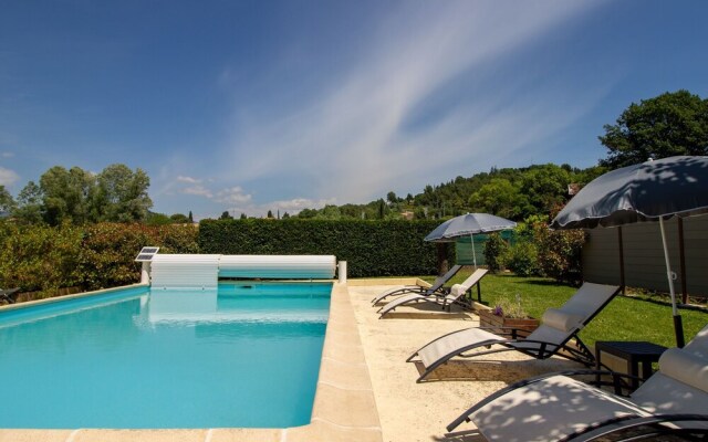 Lush Villa in Gargas with Private Swimming Pool