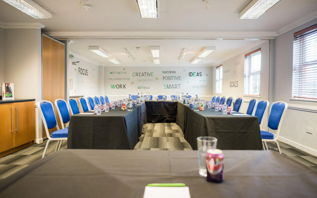 Holiday Inn Manchester West by IHG