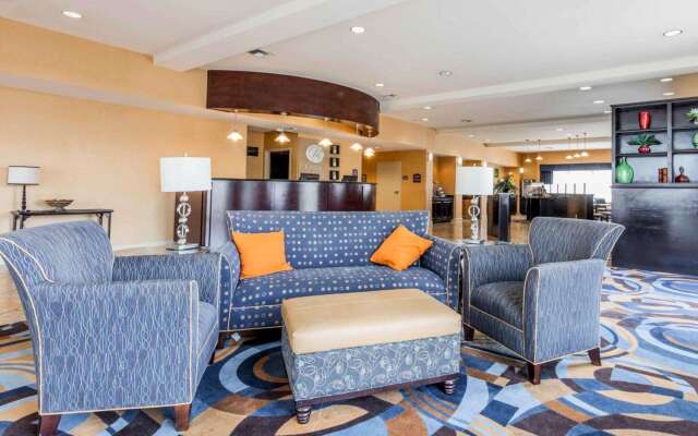 Comfort Suites Pell City I-20 exit 158
