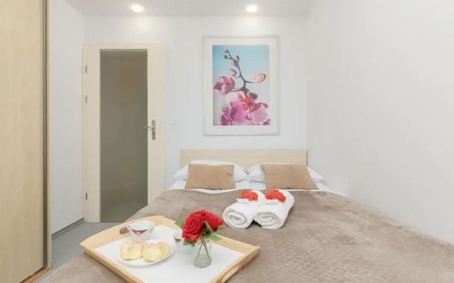 Warsaw Ochota Korotyńskiego by Renters