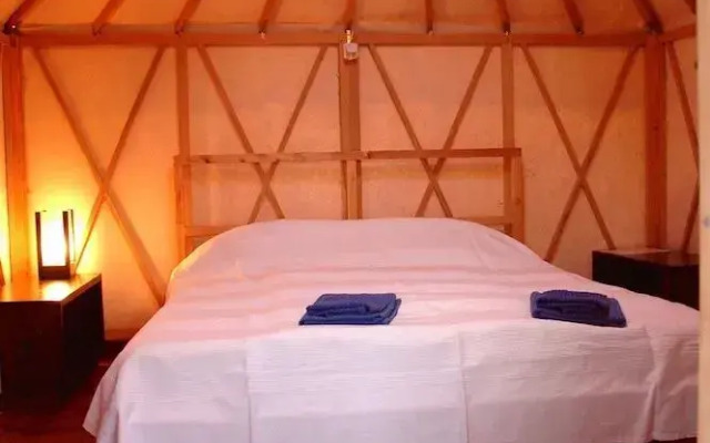 Hotel Oiki Beach Camp