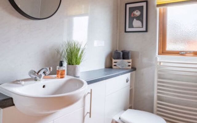 Loch Leven Lodge 12