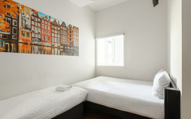 easyHotel Amsterdam City Centre South