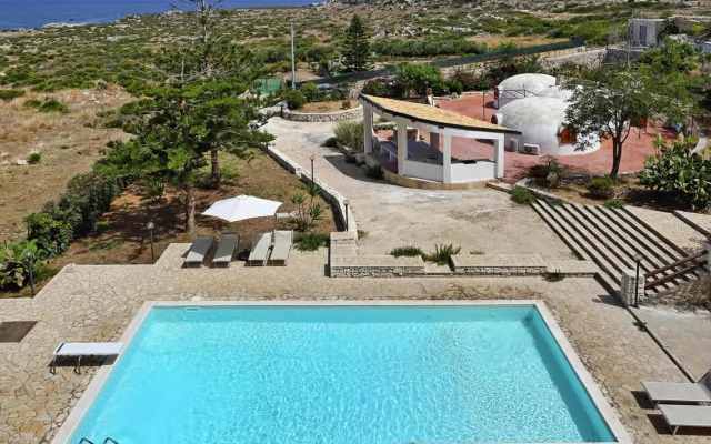 Igloo Home Plemmirio with Sea Access & Pool