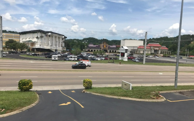 Smoky View Inn