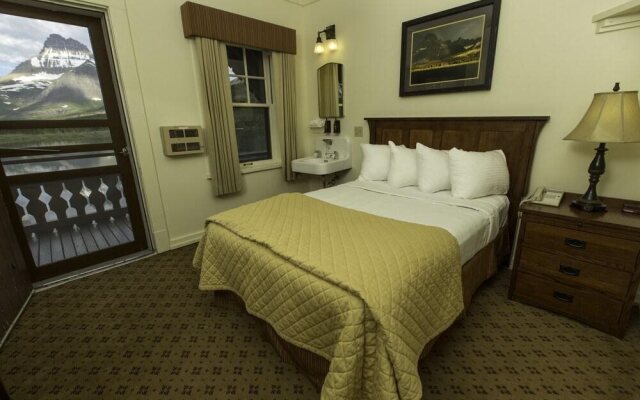 Many Glacier Hotel - Inside the Park