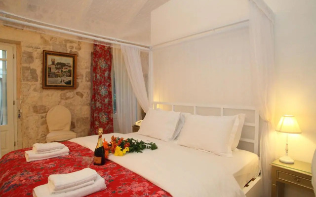 The Aigli 1800 Boutique Hotel