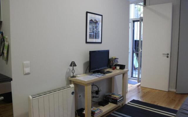 Practical and Comfortable Apartment with Garden