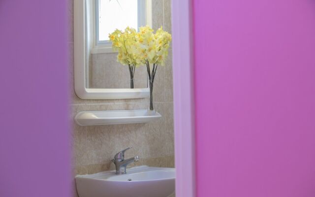 Mackenzie Rose Suite