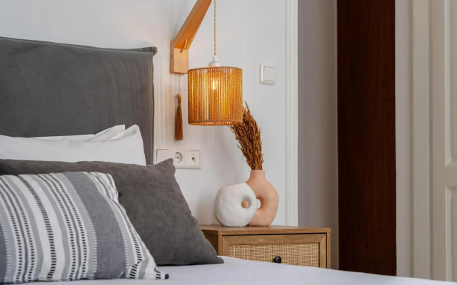 Erato Inn