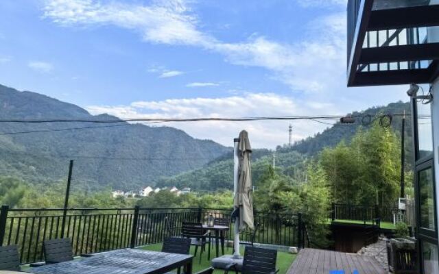 Tonglu Linyuxi Homestay