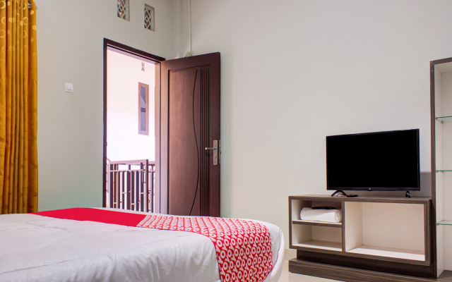 OYO 3394 Apm Residence Syariah