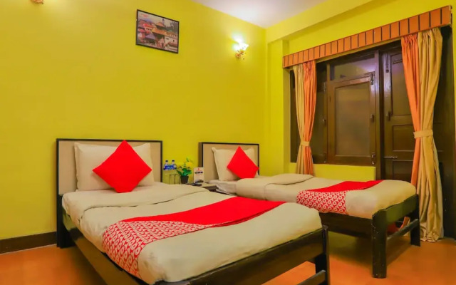 OYO 657 Hotel Everest Mount Holiday