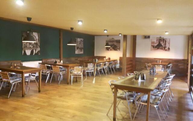 Victoria - Penzion & Restaurant