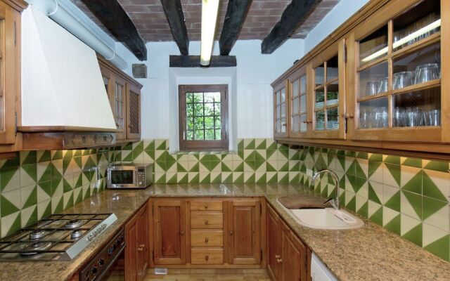 Scenic Mansion in Sant Andreu Salou near Forest