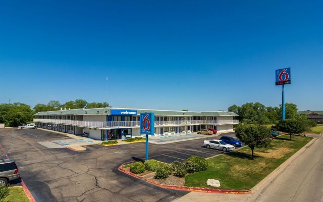 Motel 6 Bellmead, TX - Waco