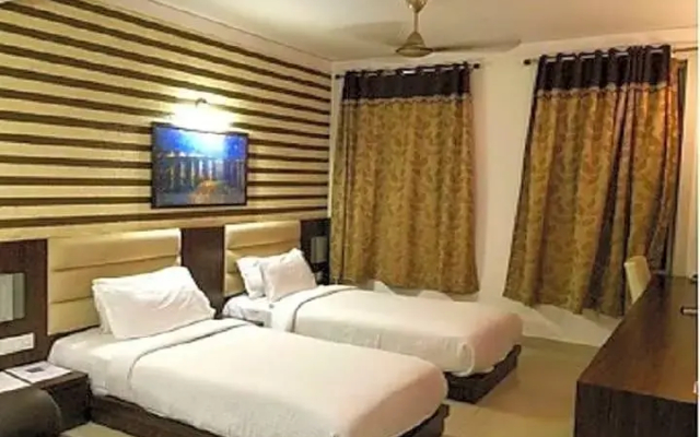 Encore Inn