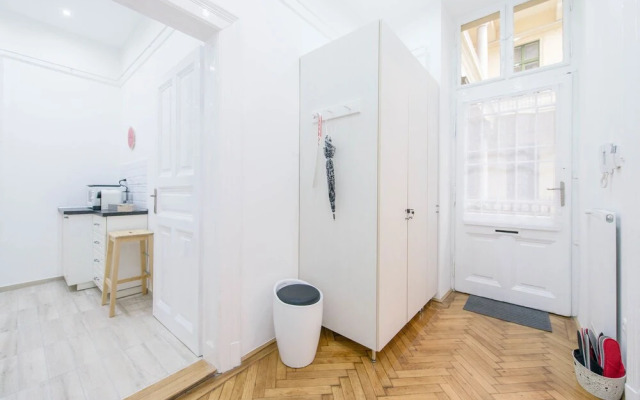 Dominik Apartment