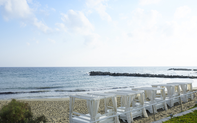 Knossos Beach Bungalows Suites Resort & Spa