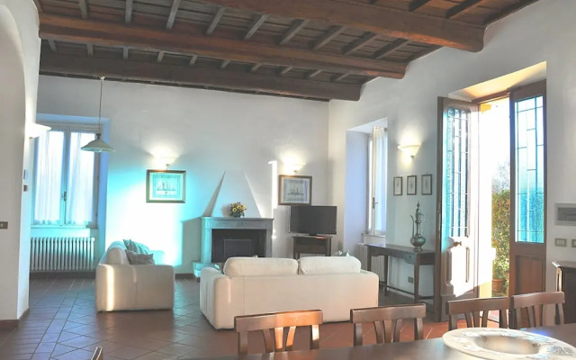 Villa Montecasciano - 8 Sleeps Private Garden