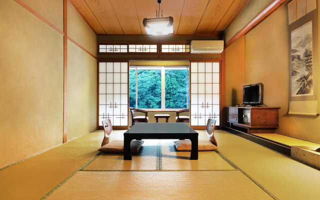 Yubara Kokusai Kanko Hotel Kikunoyu