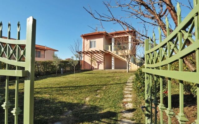 Fotinia Beach House 1st floor - Dionysiou Beac...