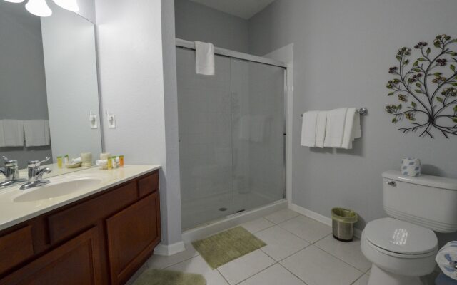 Vista Cay Inn by Densco