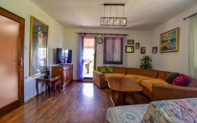 Sea View Villa w Terrace 10 Min to Beach in Budva