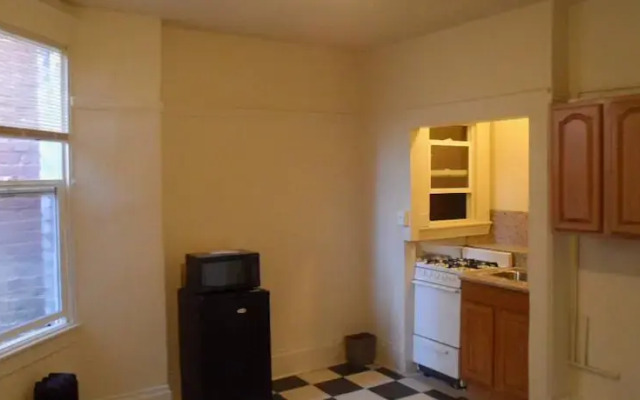 Winston Arms Apartments