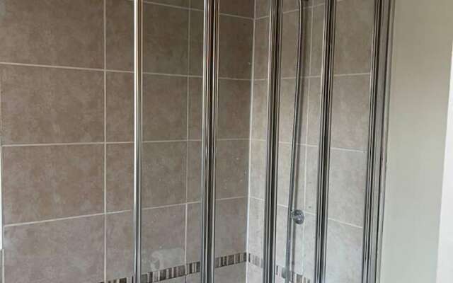 Lovely 2-bed House in Liverpool