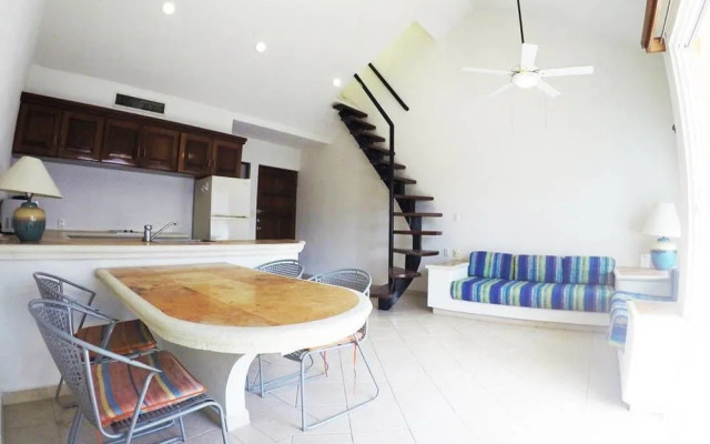 Irving Paradise 202 by CocoBR