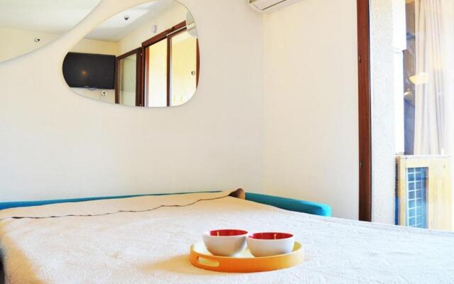 Appartement Bormes-les-Mimosas, 1 pièce, 4 personnes - FR-1-251-77