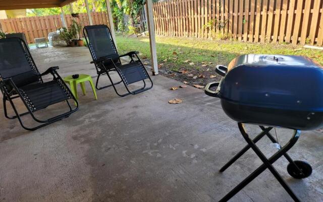 #2 Walking Distance From The Beach