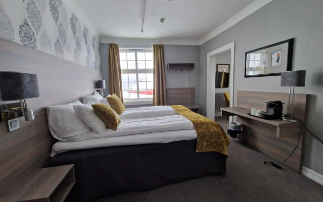 Dr. Holms Hotel