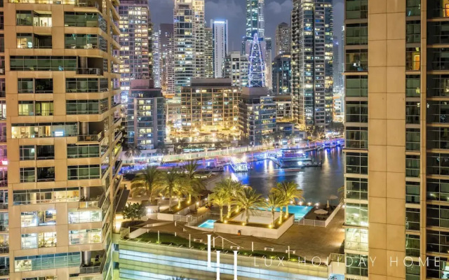 LUX The Luxurious Central JBR Suite 2