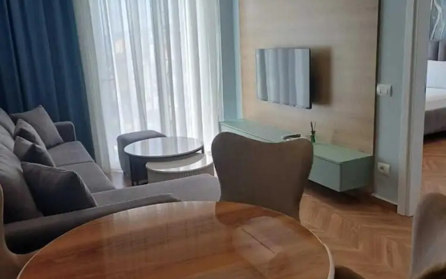 Regal Luxury Apartments