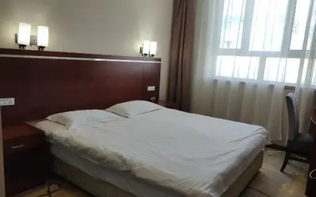 Bole Fuhao Hotel