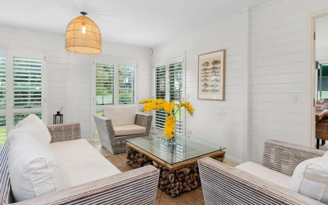 Kiwi Kuta with direct beach access - Matarangi Holiday Home