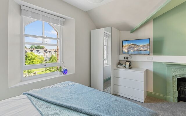 Park View Rooms & Relaxation